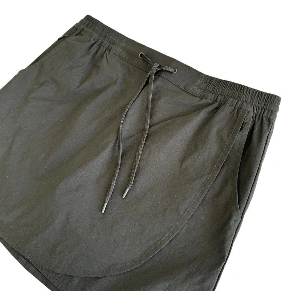 Eddie Bauer Black Tulip Hem Women's Skort, Medium